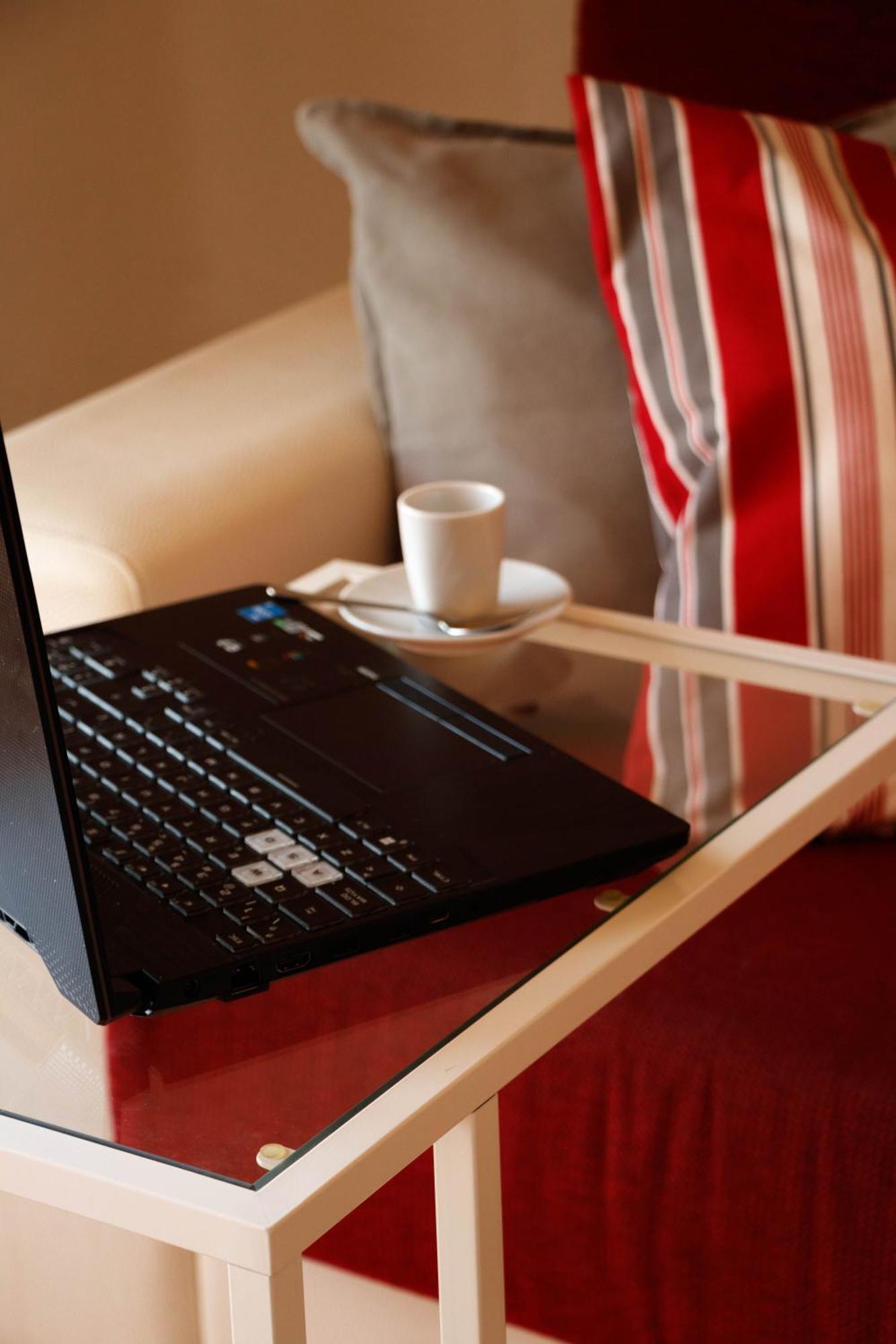 Luminoso. Comodo. Acogedor. Wifi. Junto A Ave فالنسيا المظهر الخارجي الصورة