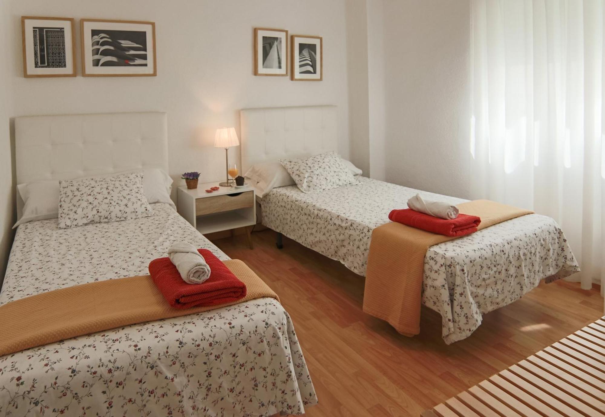 Luminoso. Comodo. Acogedor. Wifi. Junto A Ave فالنسيا المظهر الخارجي الصورة